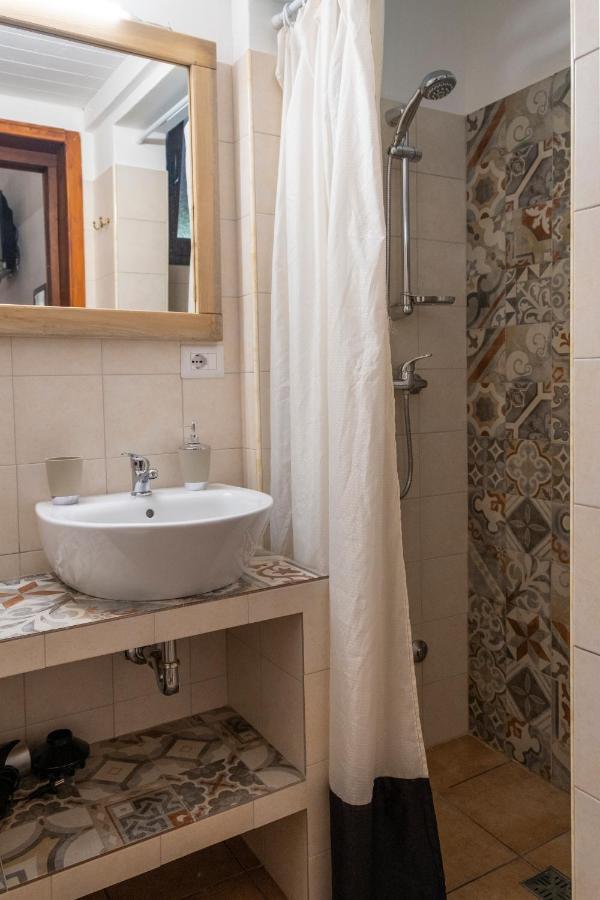 A Lu Fanizza Bed and Breakfast Cutrofiano Εξωτερικό φωτογραφία
