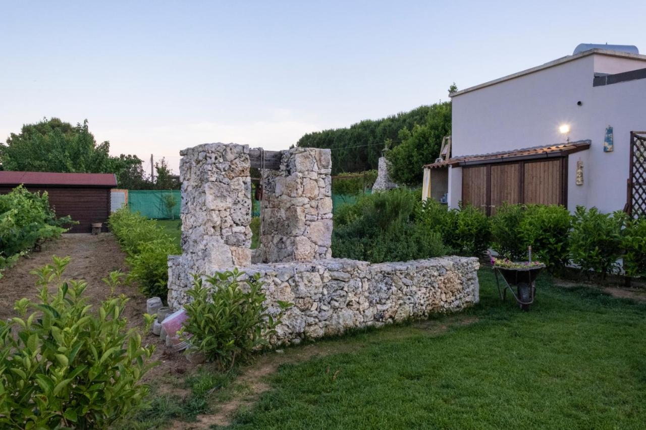 A Lu Fanizza Bed and Breakfast Cutrofiano Εξωτερικό φωτογραφία