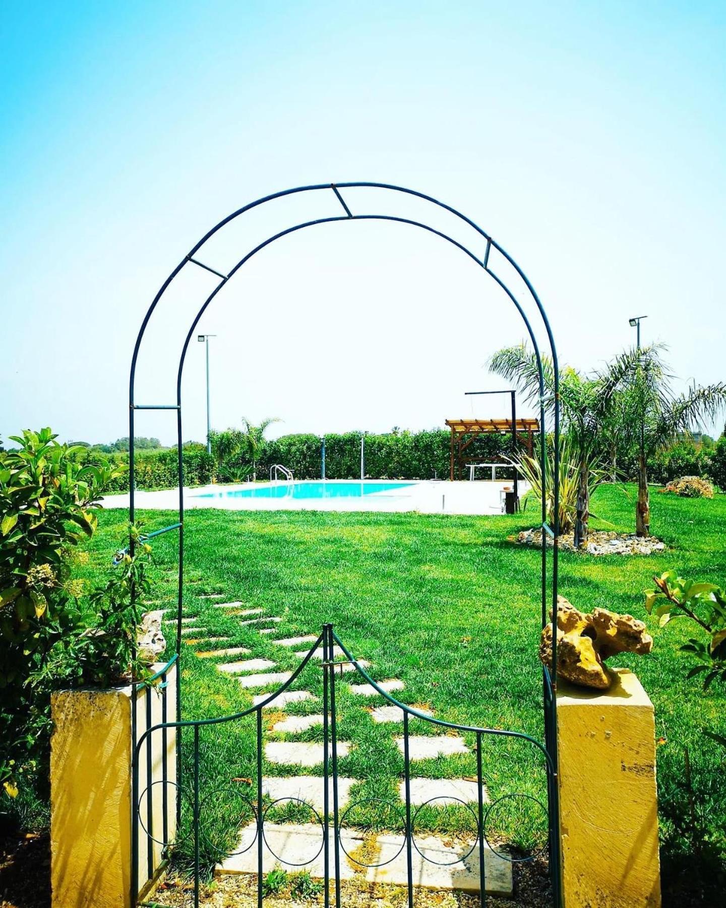 A Lu Fanizza Bed and Breakfast Cutrofiano Εξωτερικό φωτογραφία
