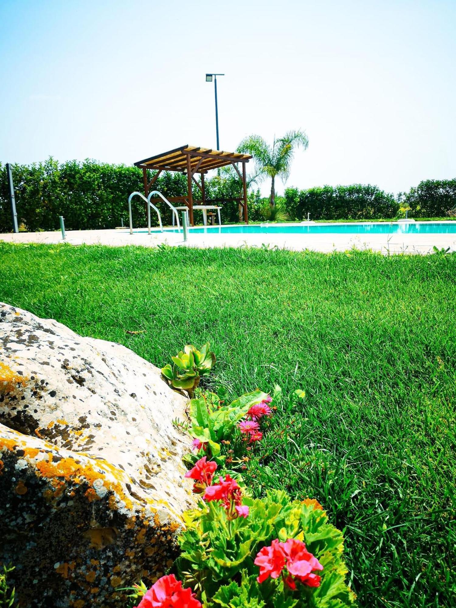 A Lu Fanizza Bed and Breakfast Cutrofiano Εξωτερικό φωτογραφία